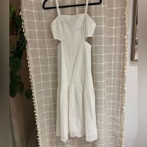 Minkpink Viola Embroidery Eyelet midi Dress